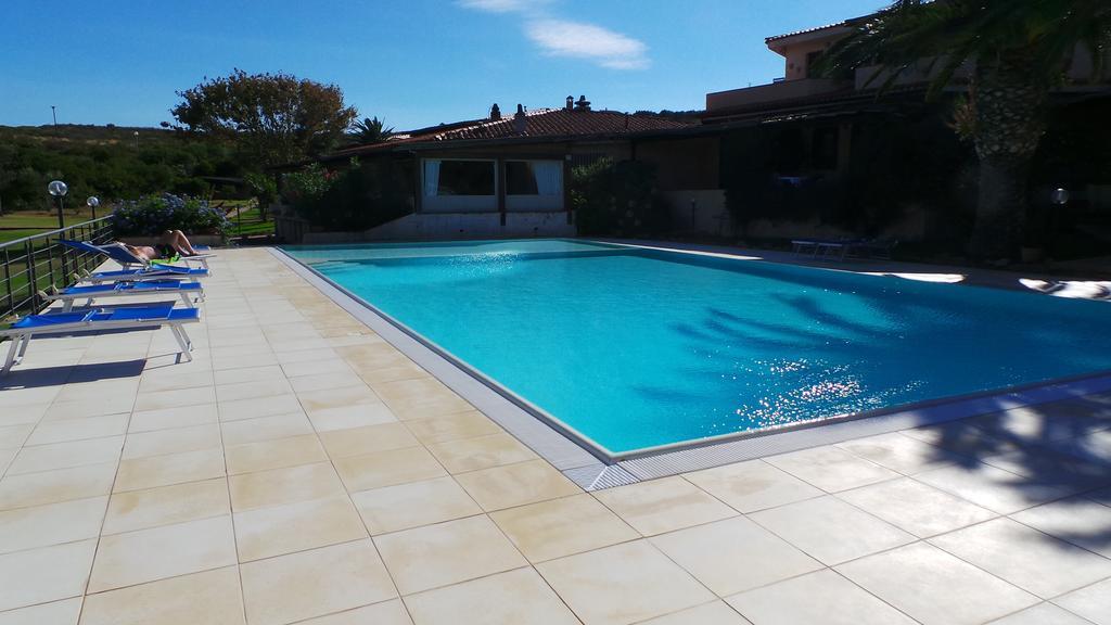 Residence Sottomonte Golfo Aranci Esterno foto